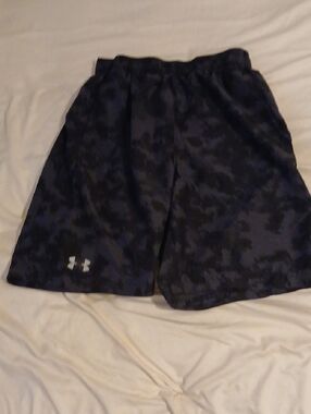Under Armour Men's Navy and Black Camo Performance Shorts